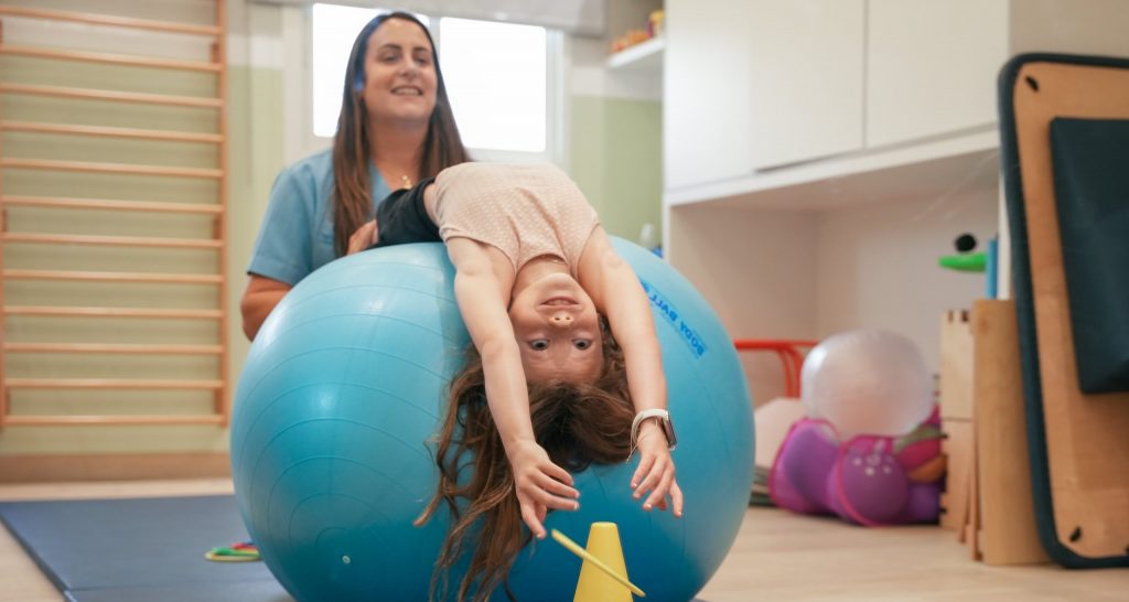 Bridging the Gap Between Clinic and Home with Your Physiotherapist